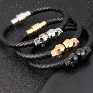 Bracelet hyperbole en cuir avec tête de mort