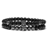 Double bracelet en perle onyx noir tête de mort noir